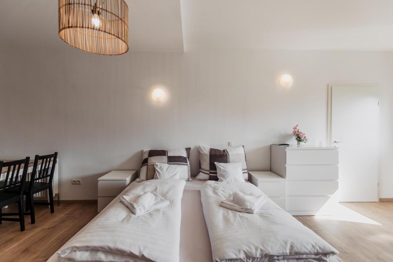 Ferienhaus Schilfvilla Moerbisch Am See Ngoại thất bức ảnh